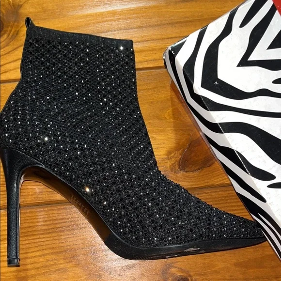 Hot Tomato Black sparkle Heeled Boots - Picture 8 of 9